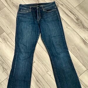 Joe’s flared leg, frayed bottom cut off jeans. Size 28. Inseam 28”.